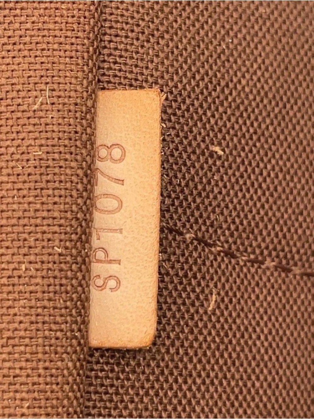 Louis Vuitton Monogram Canvas Shoulder Bag with Vachetta Trim - Picture 15 of 16